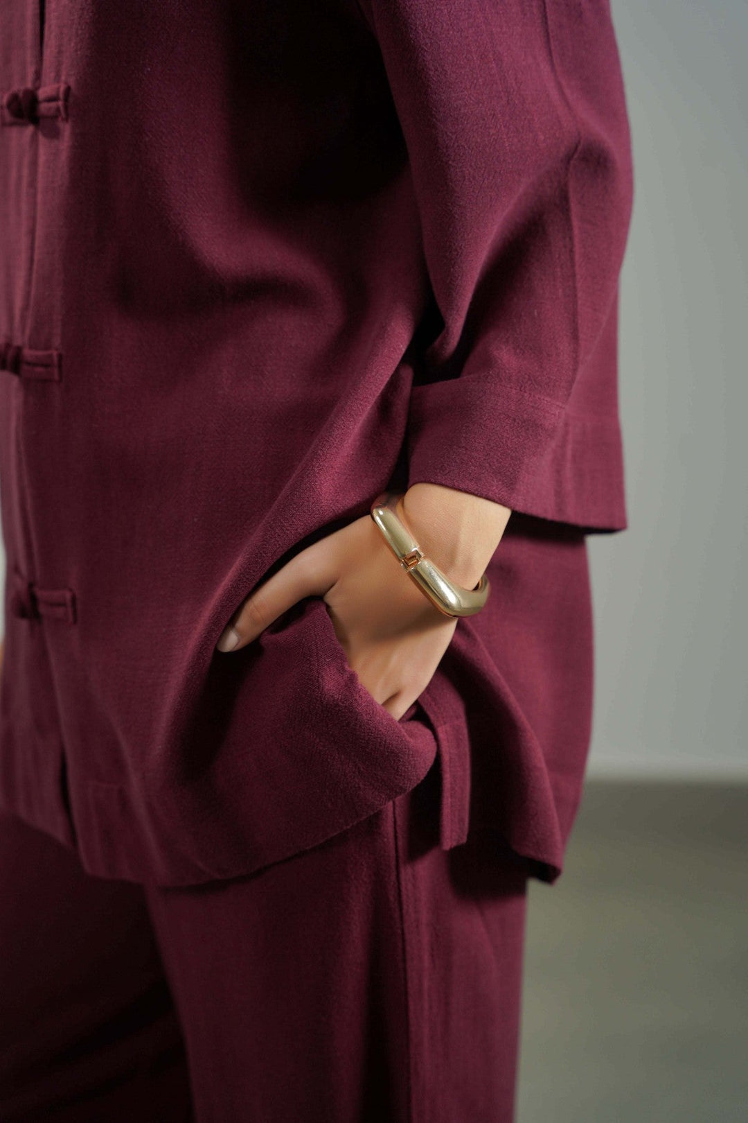 BURGUNDY SIGNATURE LINEN BLEND PANTS