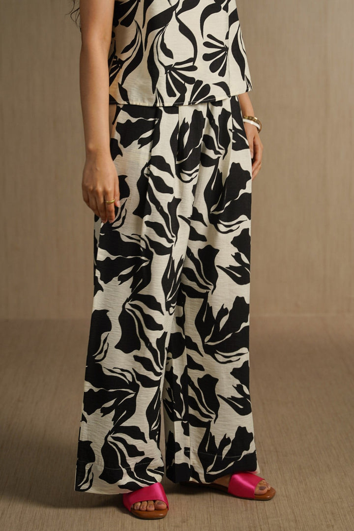 BLACK WHITE TROPIC FLOW PANTS