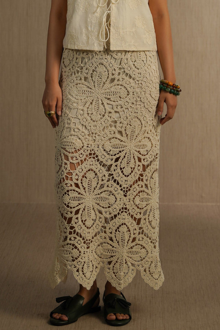 OFF WHITE TEXTURED CROCHET SKIRT