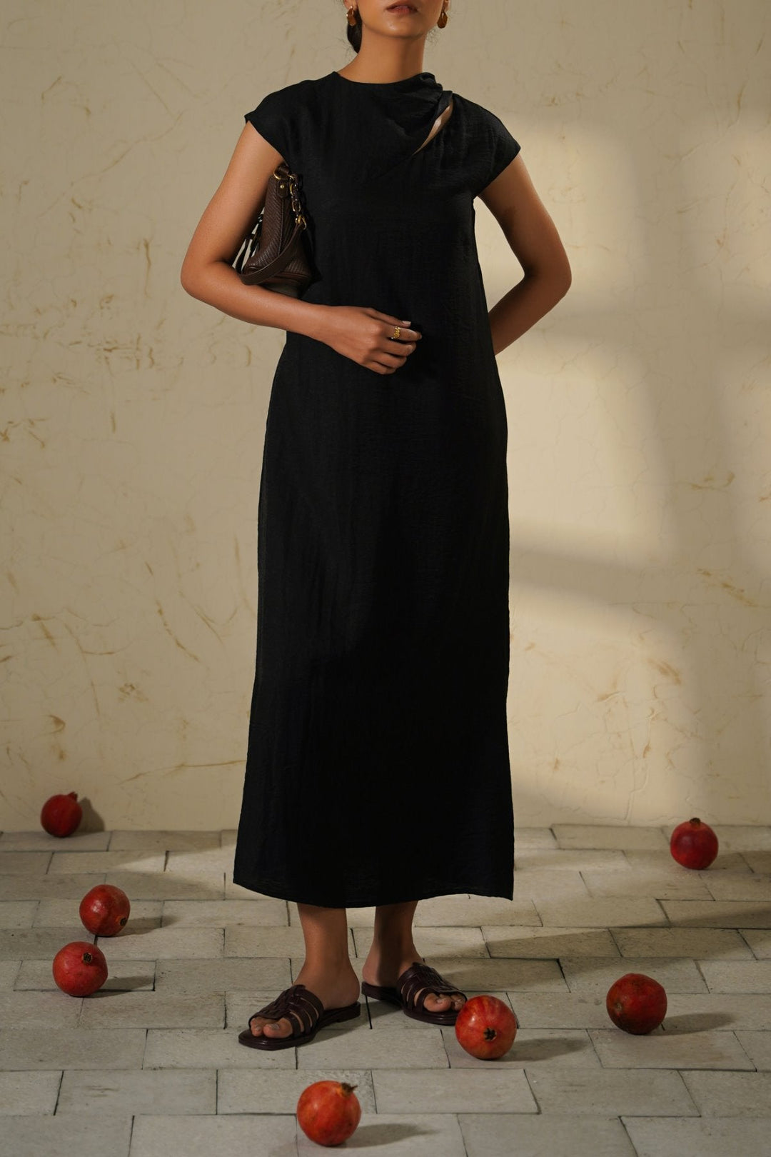 BLACK CITY DRESS WITH SCARF DETAIL