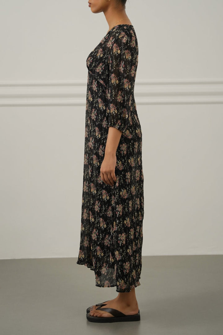 BLACK CRINKLE NIGHT BLOOM DRESS