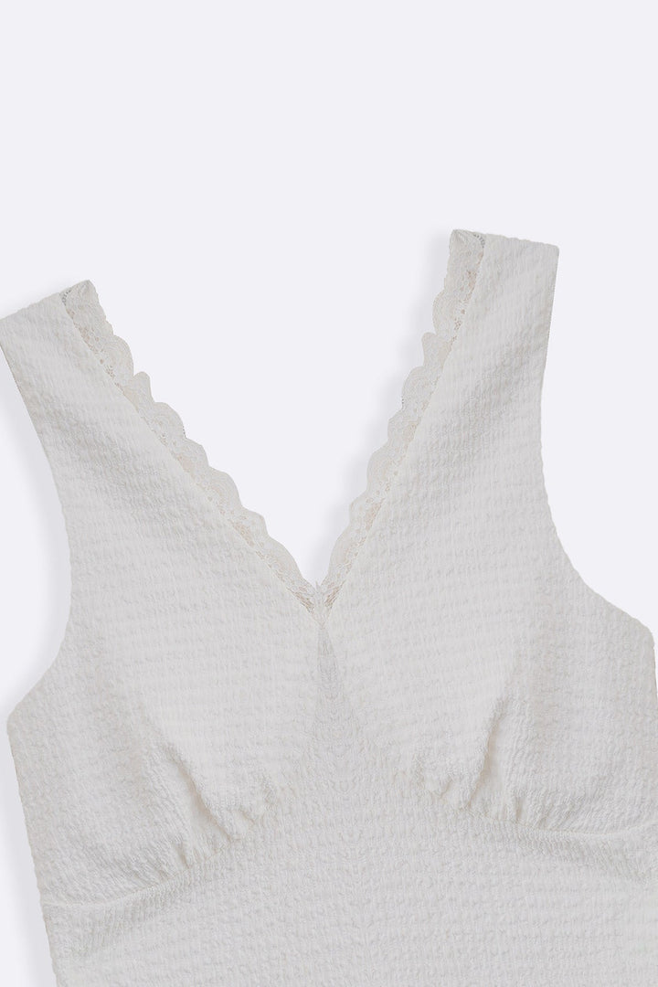 IVORY SOFT KNIT V-NECK TANK