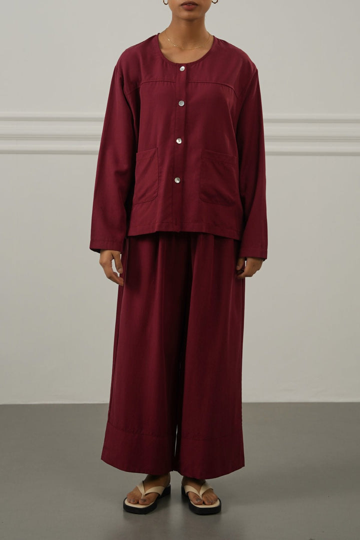 BURGUNDY TENCEL-LINEN POCKET BLOUSE