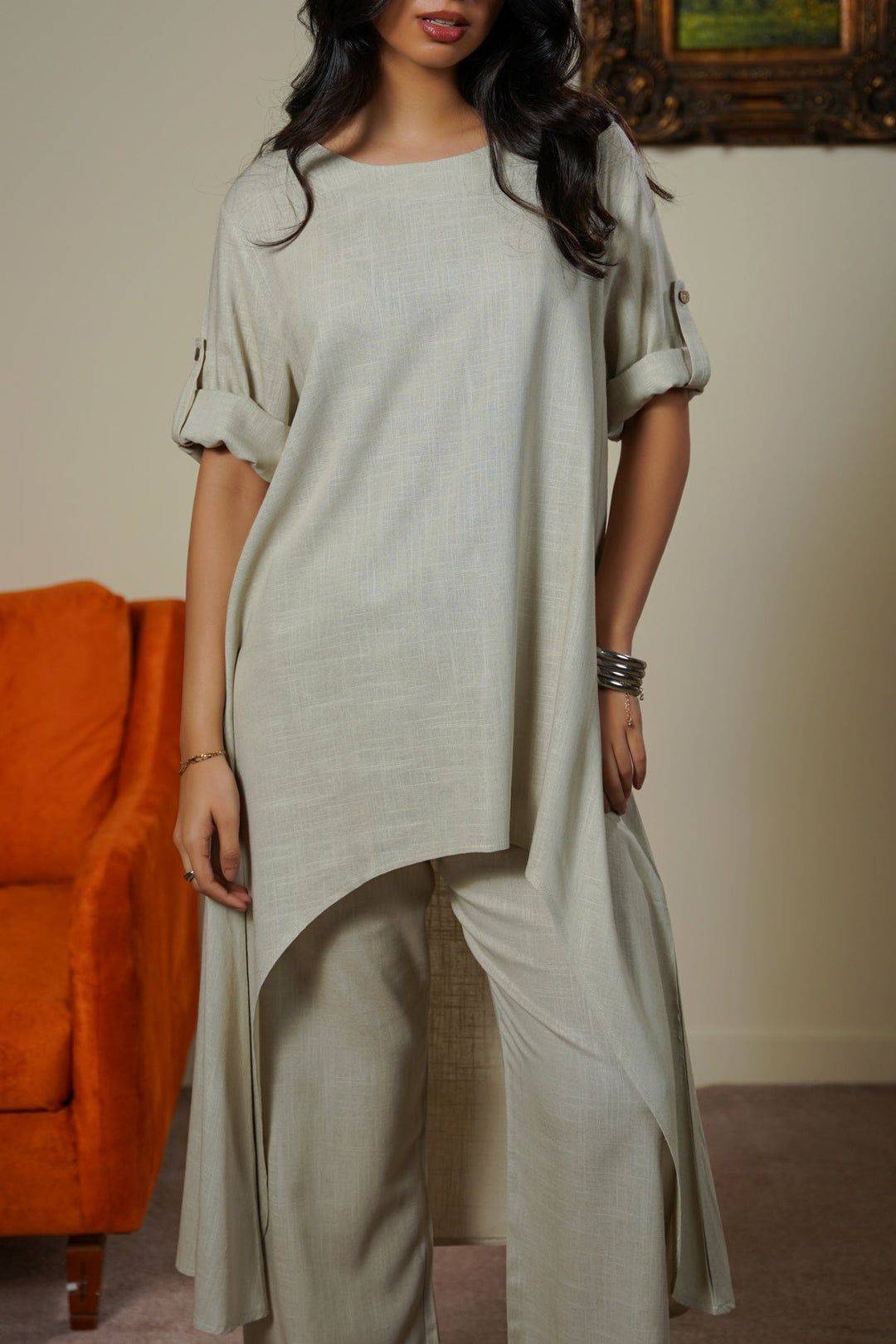 OAT WHITE SCOOP HEM LINEN BLEND TUNIC
