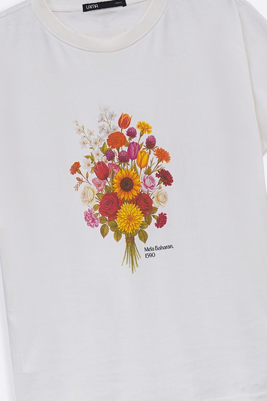 WHITE MELA BAHARAN TEE