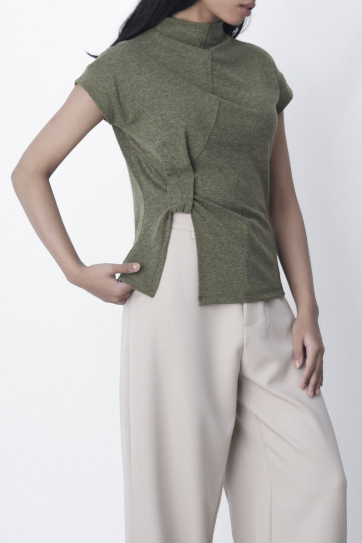 OLIVE-KNOT FUNNEL TOP