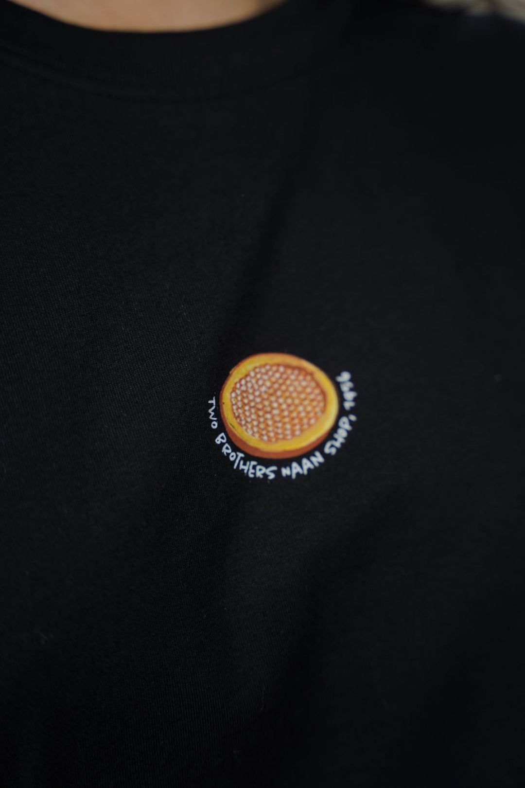 BLACK NAAN SHOP TEE