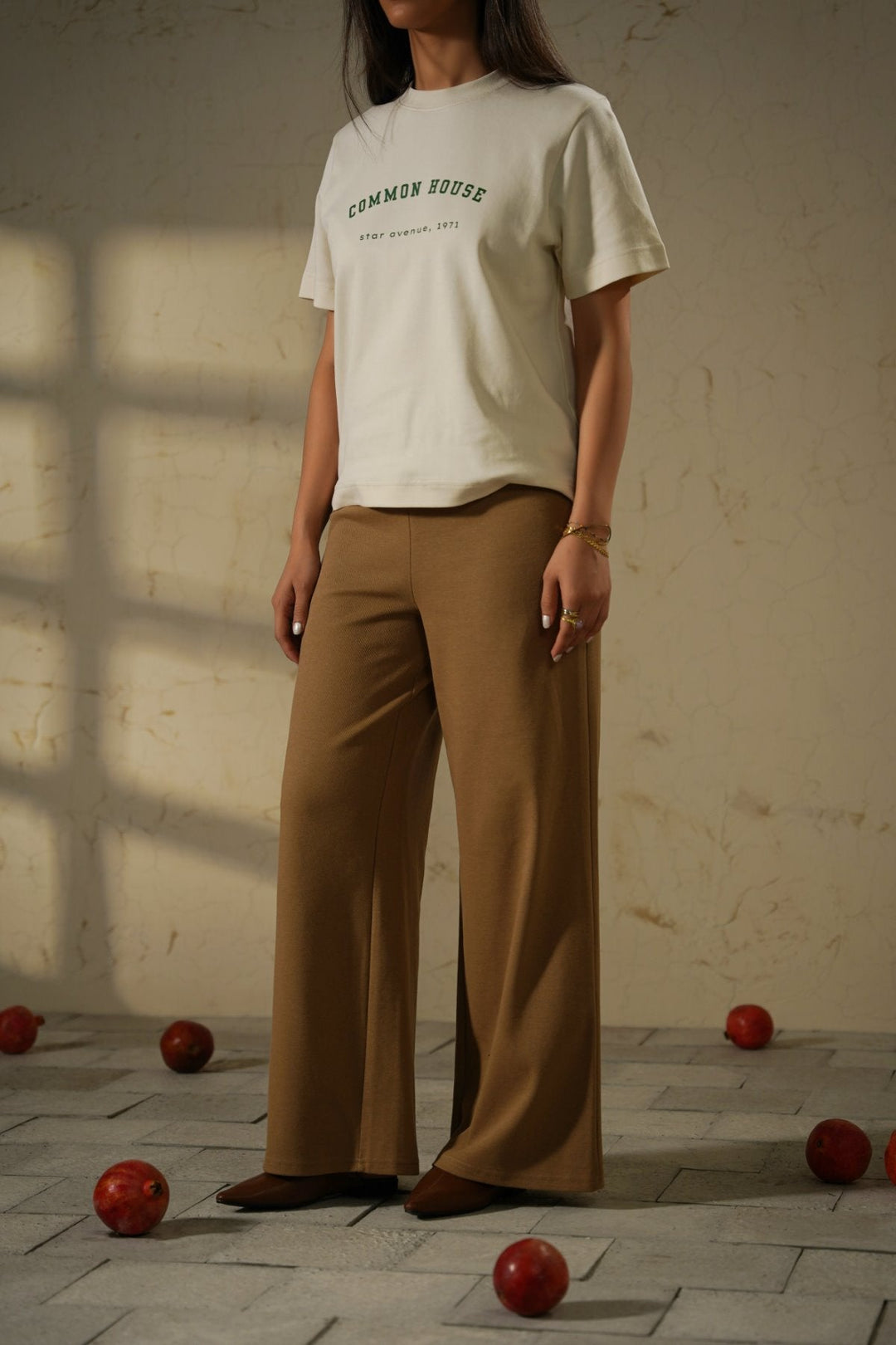 IVORY COMMON HOUSE TEE