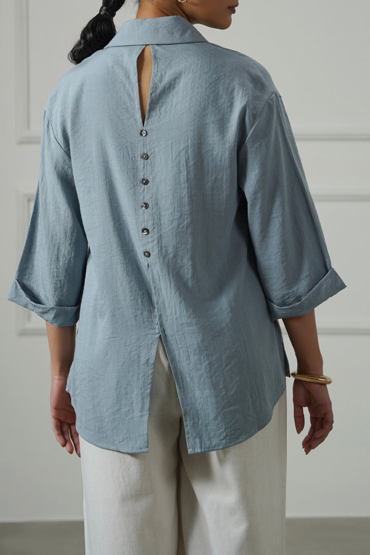 BLUE BACK SLIT BLOUSE