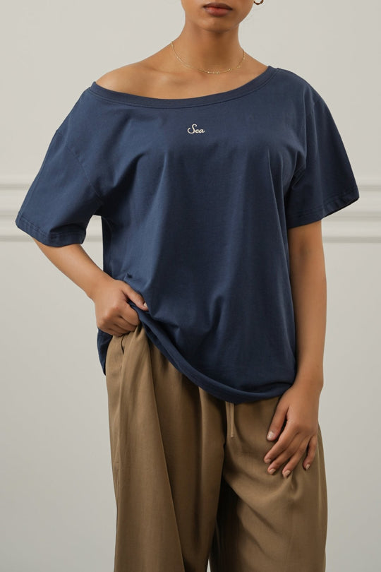 NAVY OFF SHOULDER TEXT TEE