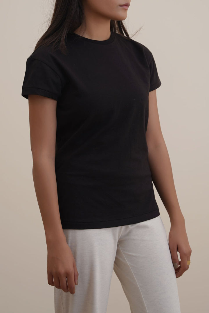 BLACK EVERYDAY STAPLE TEE
