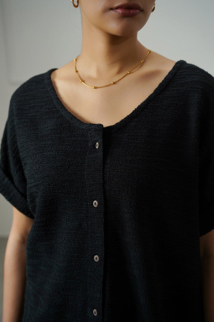 BLACK TEXTURED KNIT BUTTON-DOWN