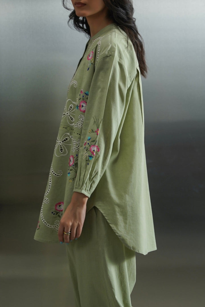 GREEN ALWAYS SPRING EMBROIDERY SHIRT
