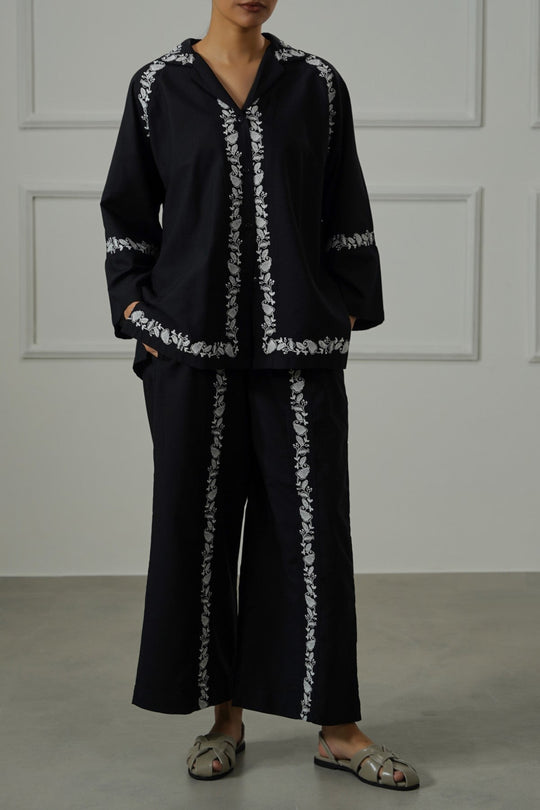 BLACK BRODERIE LAPEL SHIRT