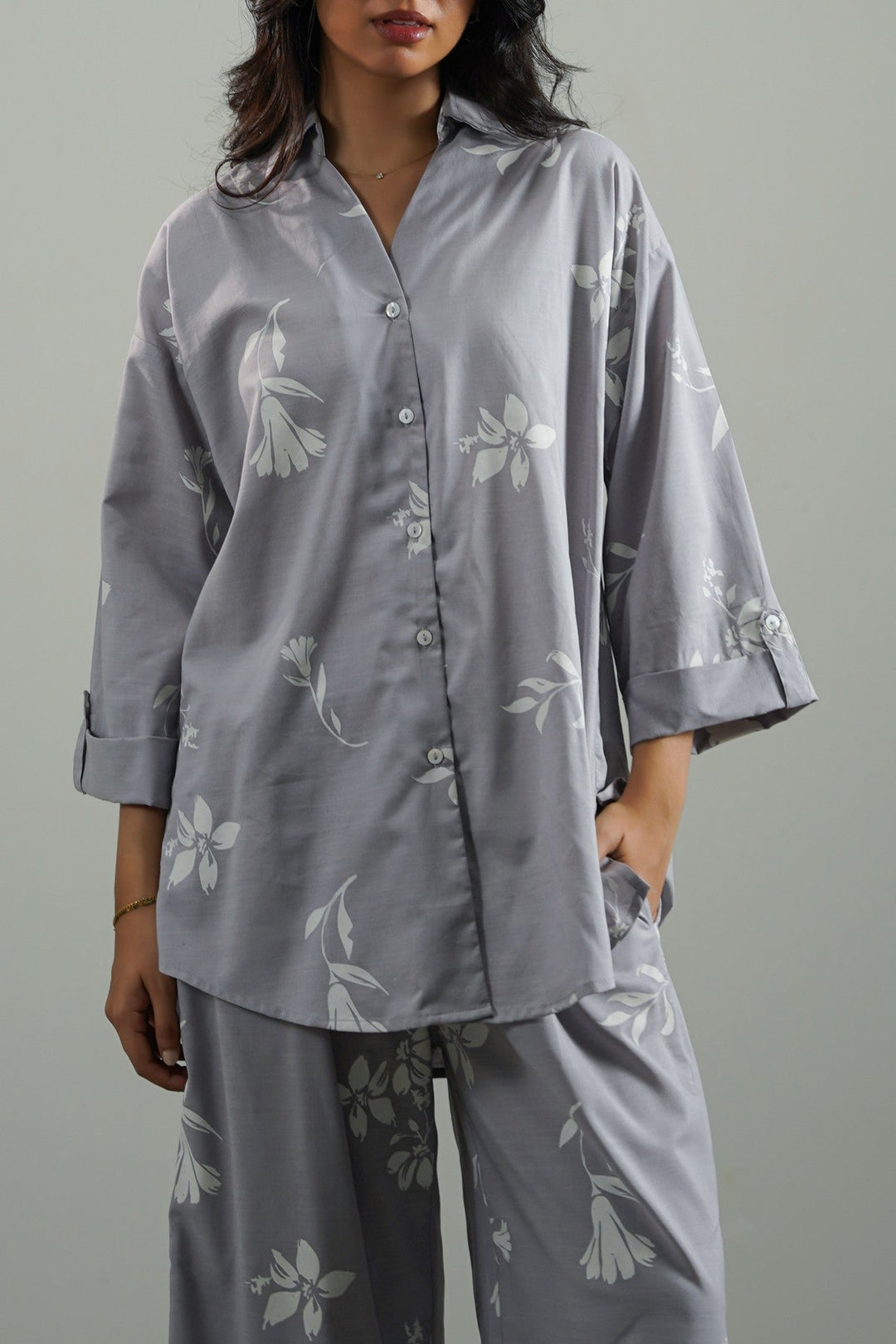 GREY PETAL IMPRINT SHIRT