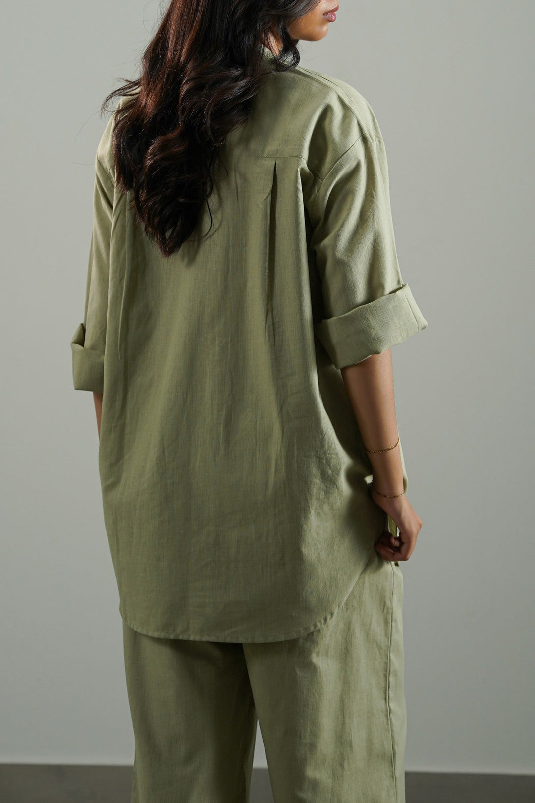 GREEN BASIC BAND COLLAR SHIRT
