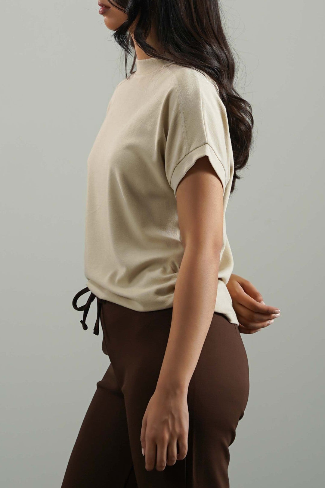 BEIGE FUNNEL NECK KNIT TOP