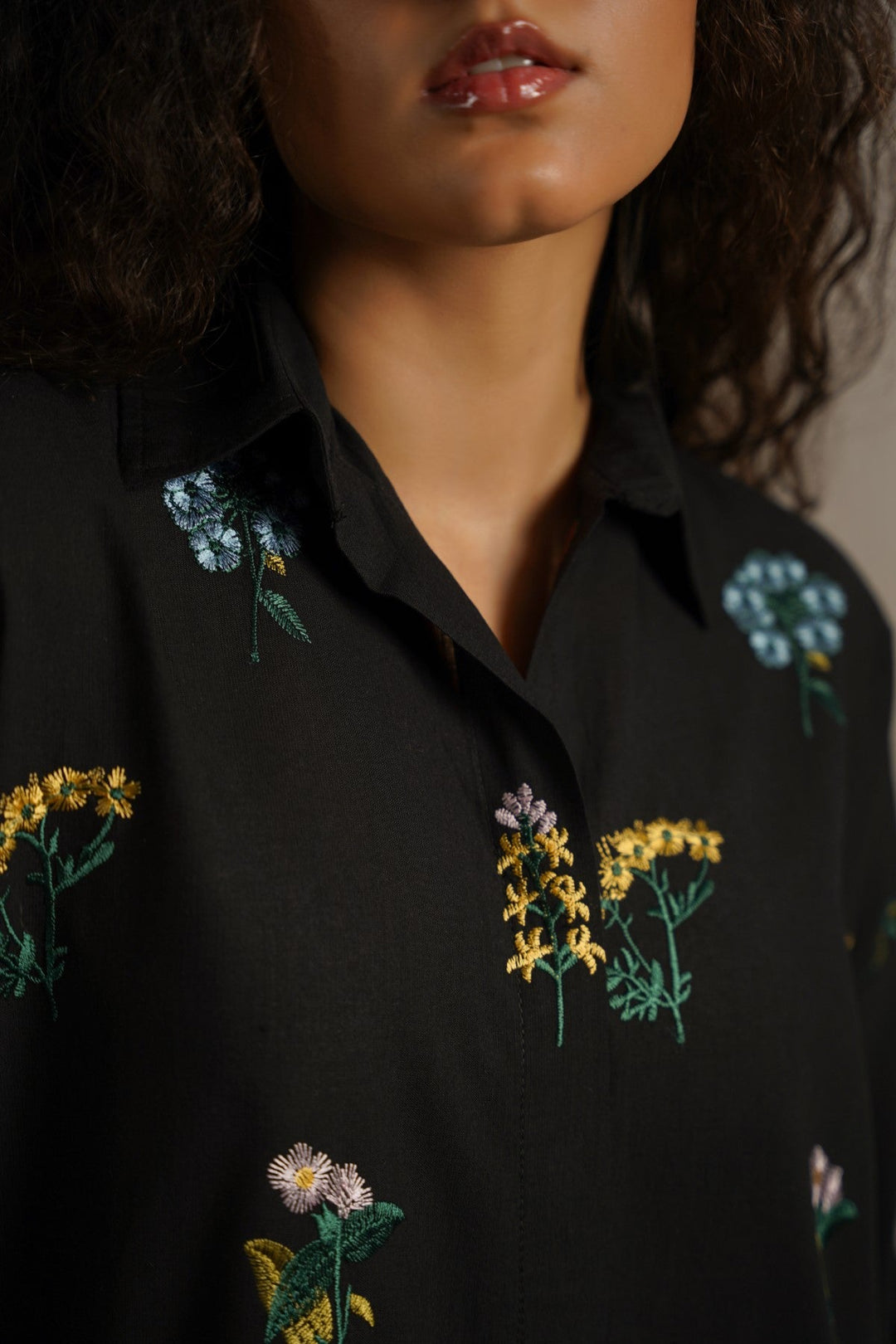 BLACK BLACK FLORA TUNICS