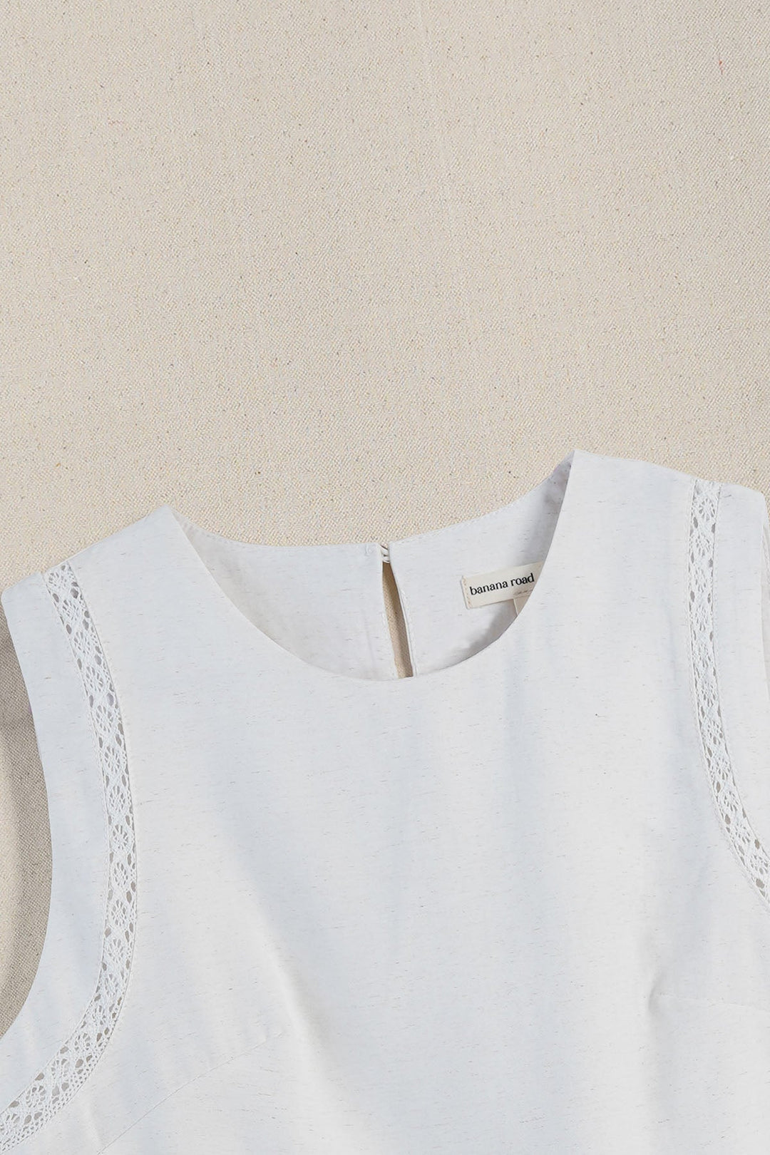BEIGE MEADOW LACE TOP