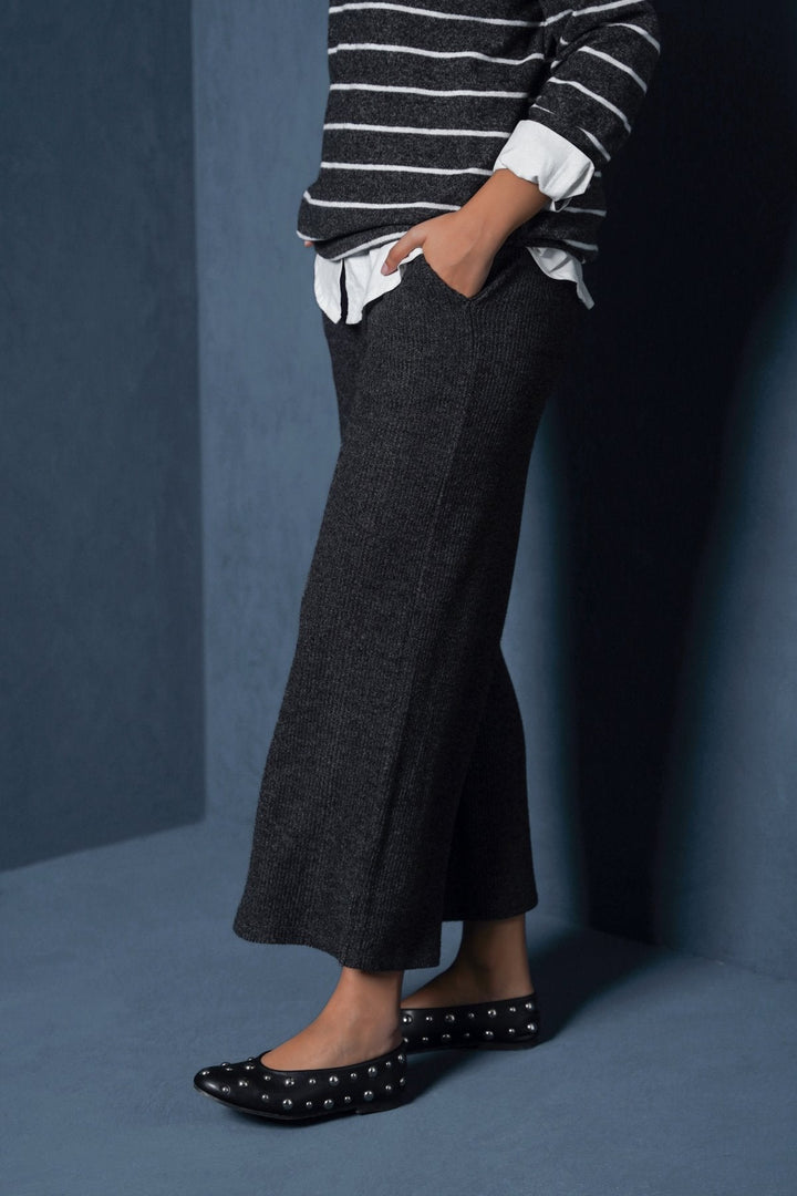 DARK GREY RIBBED TROUSERS