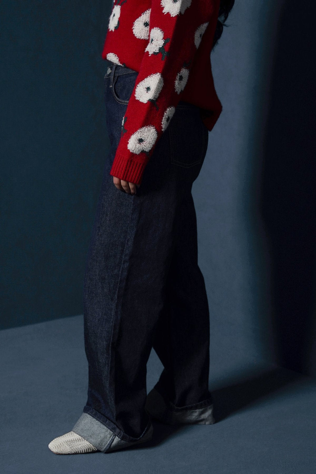 DARK BLUE ROLL UP WIDE JEANS