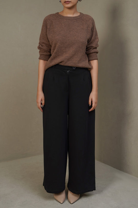 BLACK STRAIGHT LEG PANTS