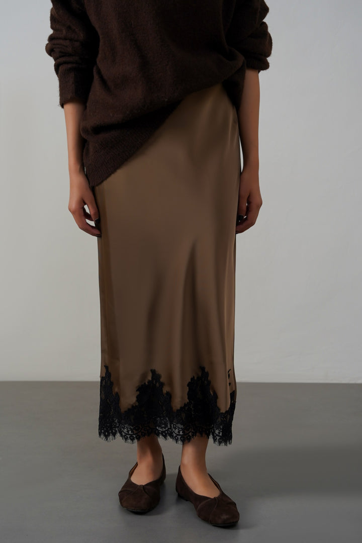 LACE AND SILK SKIRT