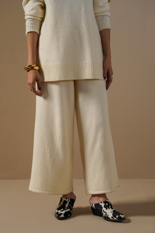 CREAM LOUNGE PANTS