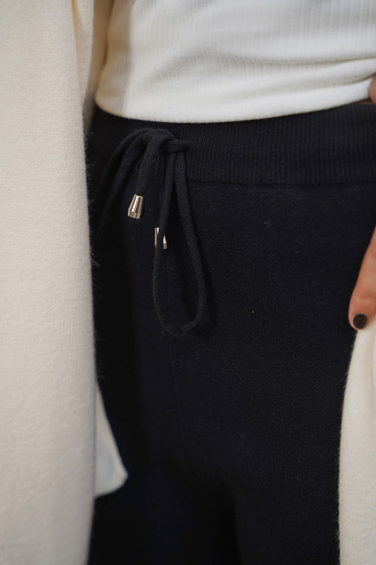WEEKEND LOUNGE PANTS