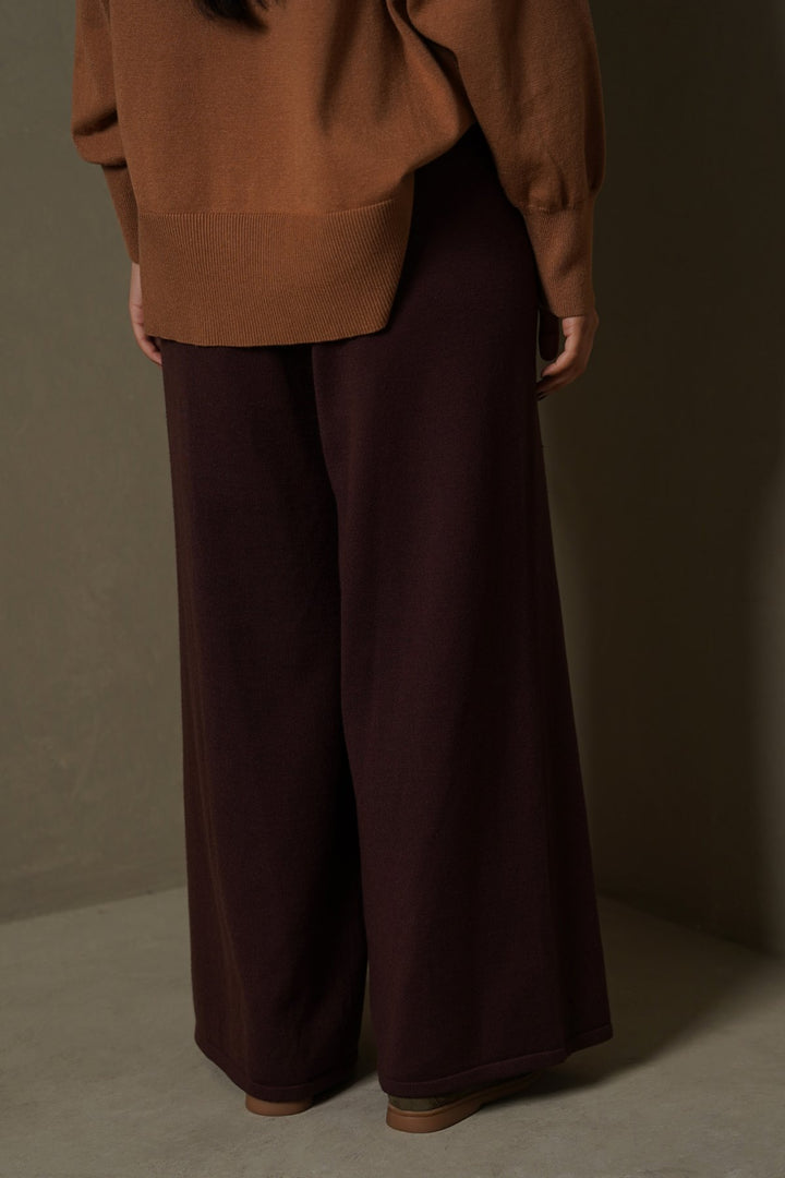 DARK BROWN FLOWY TROUSERS