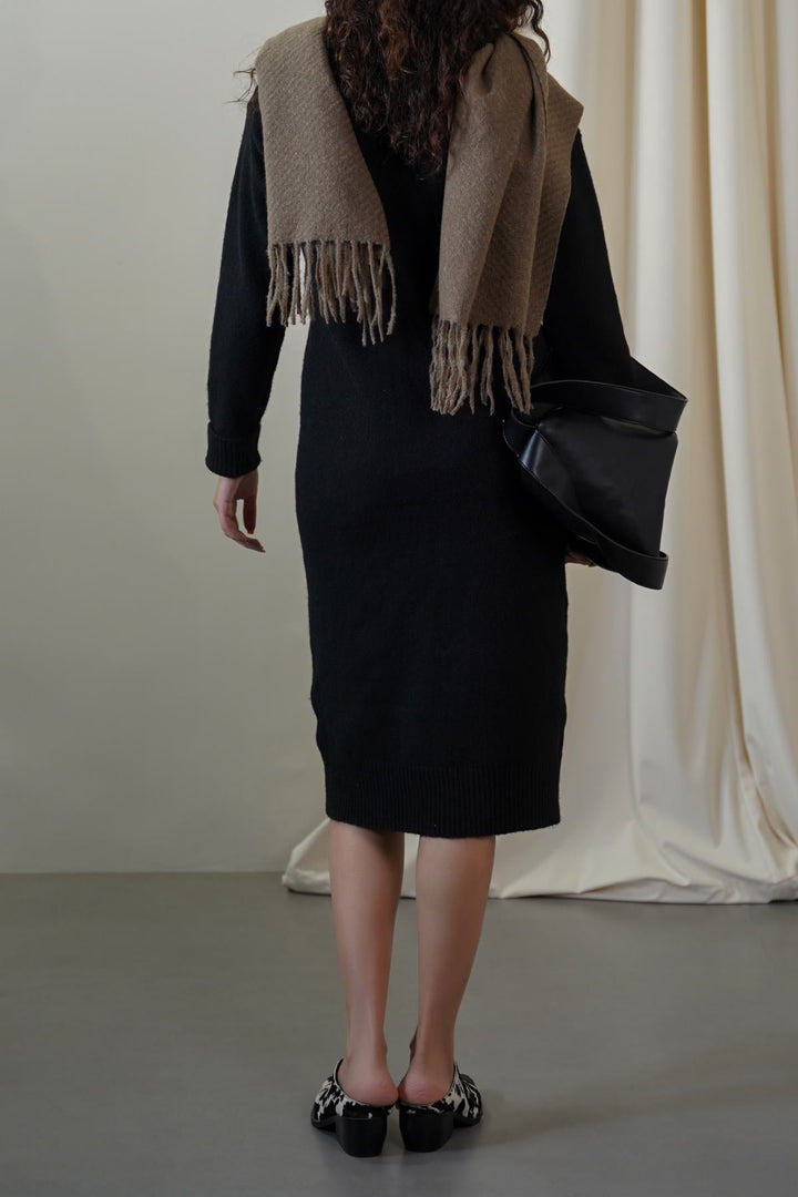 BLACK EVERYTHING WINTER DRESS