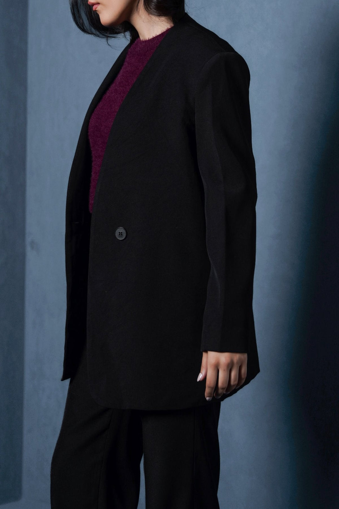 BLACK COLLARLESS BLAZER