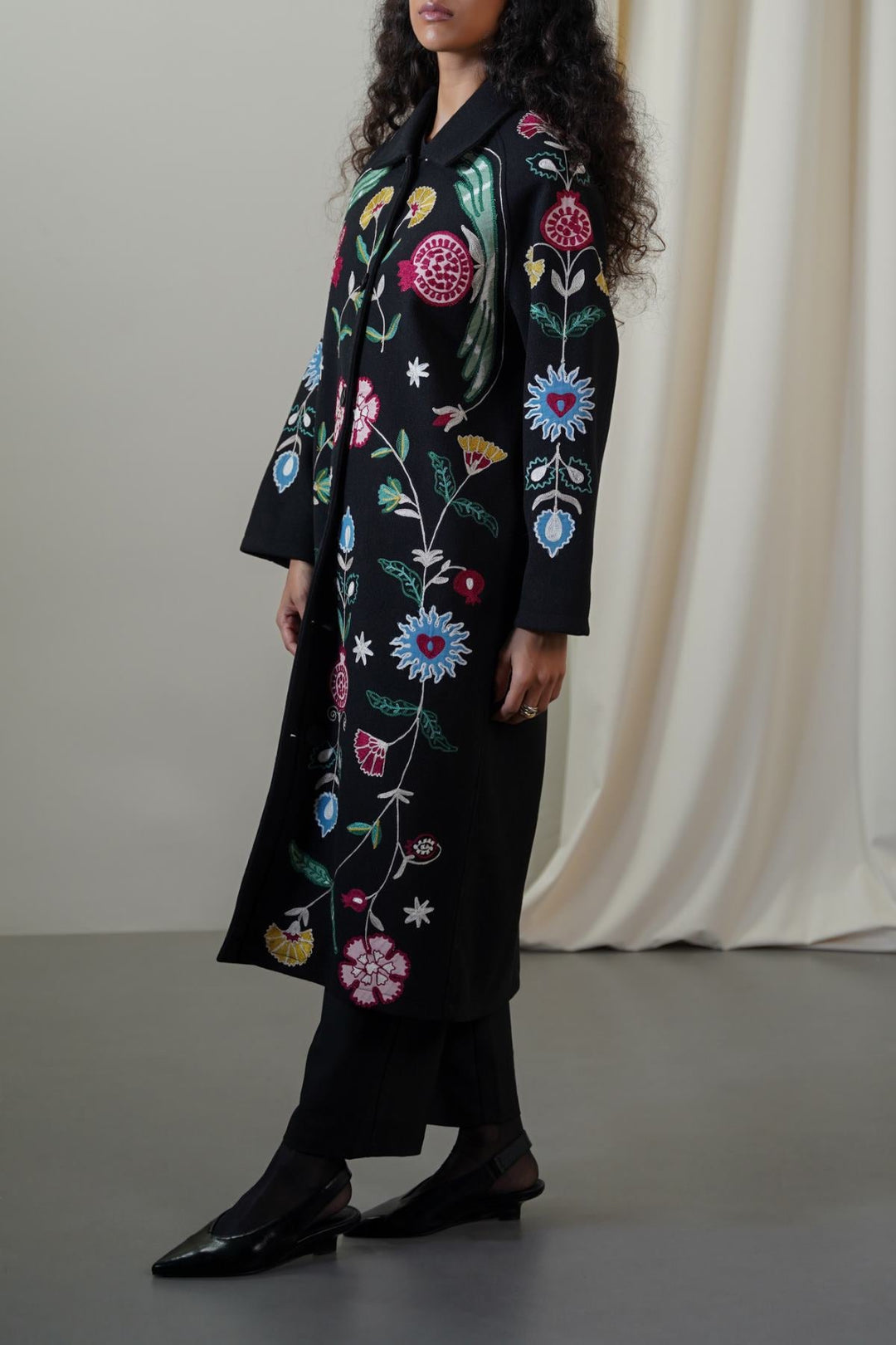 BLACK BOUTIQUE EMBROIDERED LONG COAT