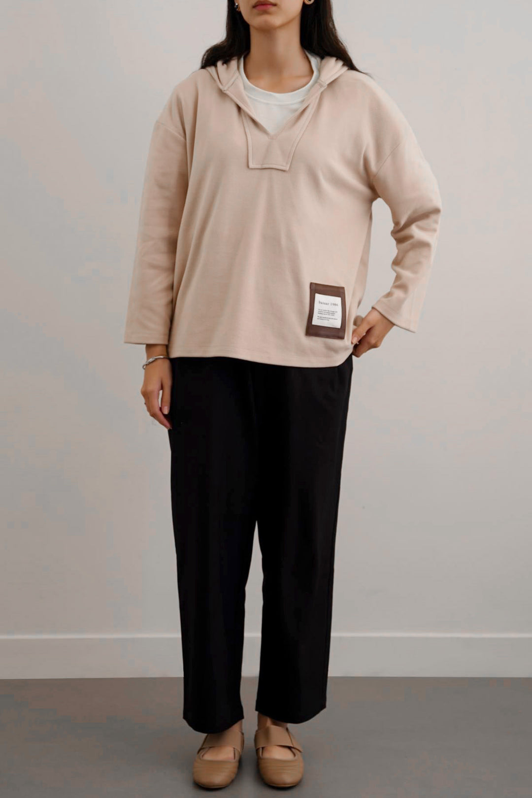 BEIGE SOFT FLEECE PATCH HOODIE