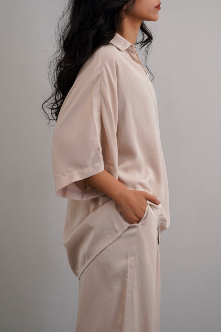 CREAM SLEEK SILK BLOUSE