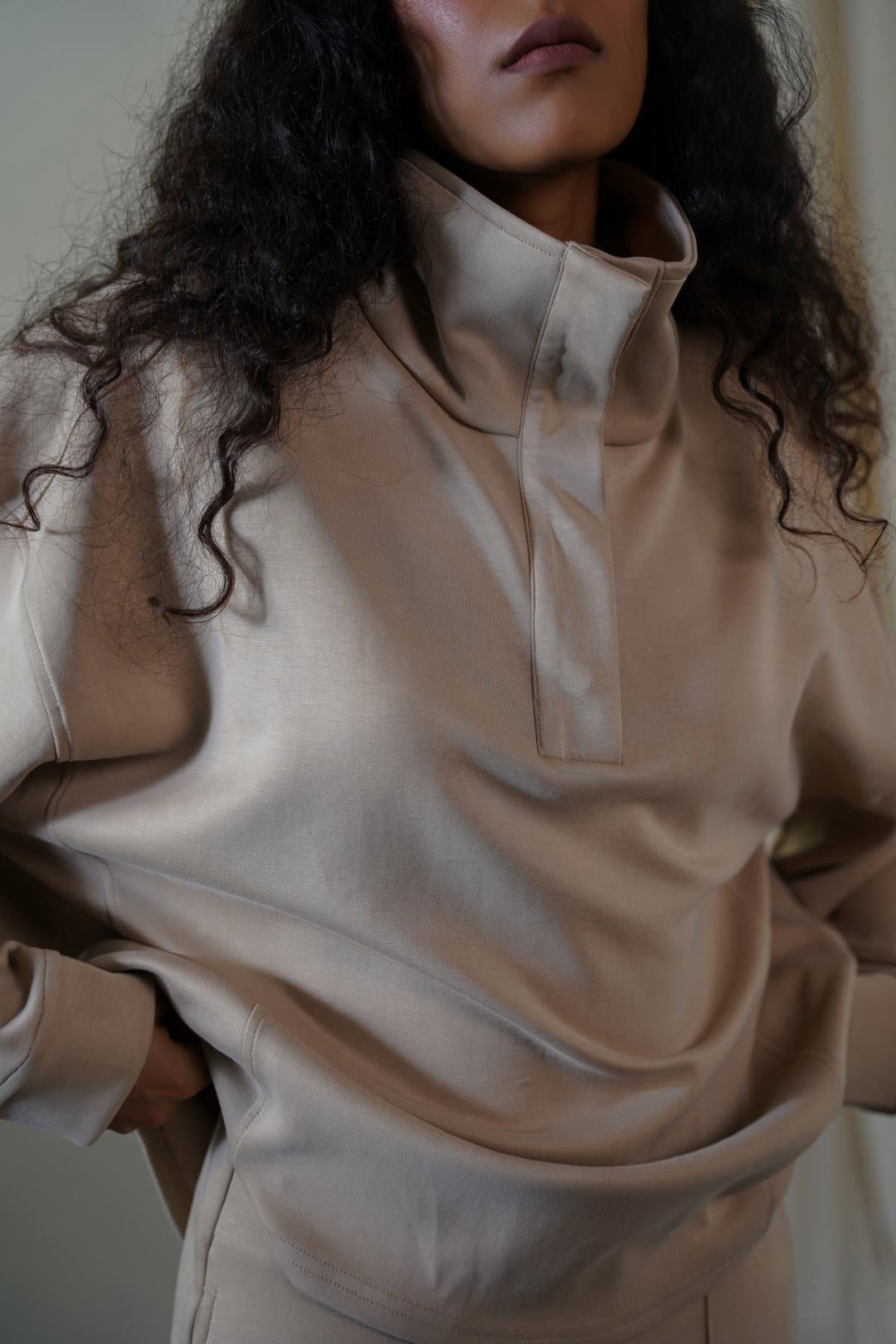 KHAKI SOFT ALL-DAY PULLOVER