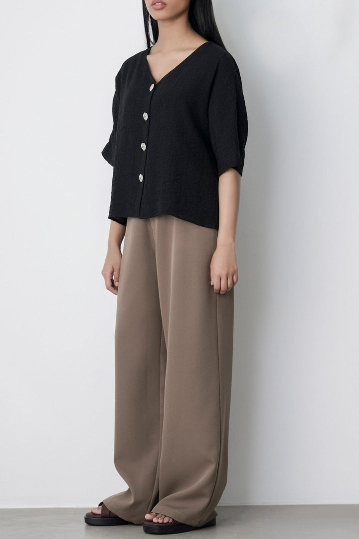 ESSENTIAL TAILORED PANTS