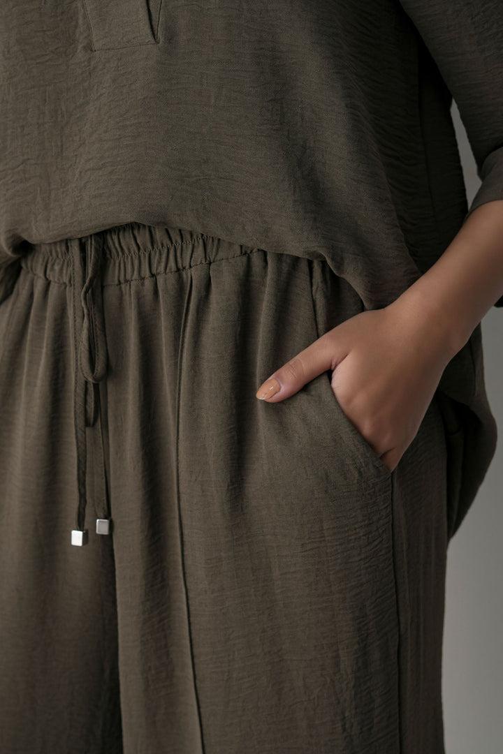 BROWN SLINKY SEAM TROUSER