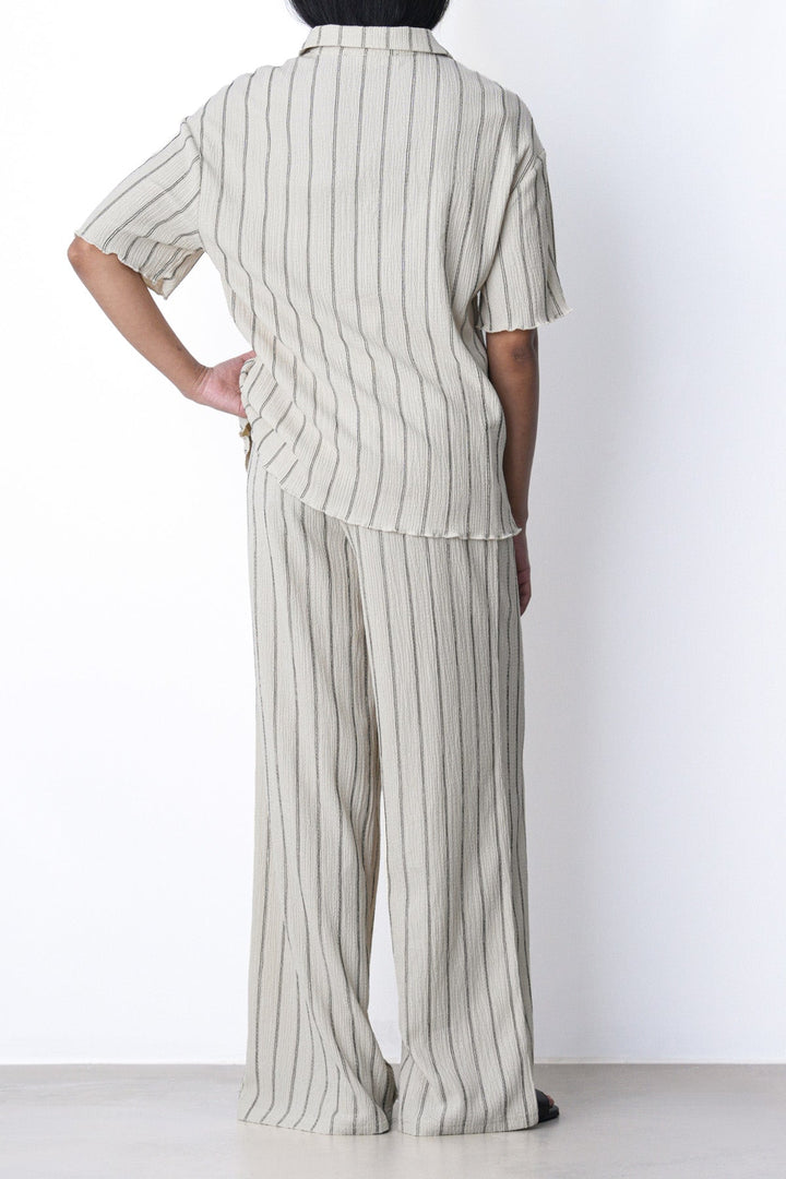 WHITE STRIPPED PANTS