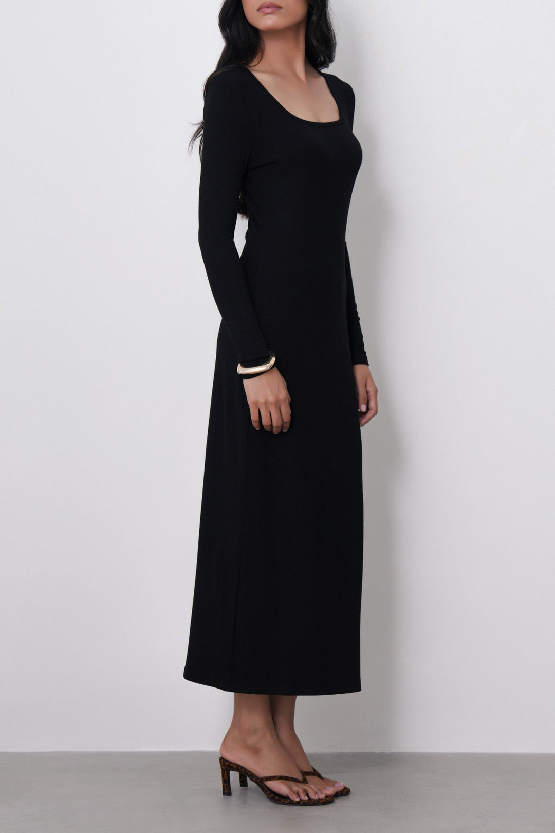 BLACK-SCOOP NECK DRESS