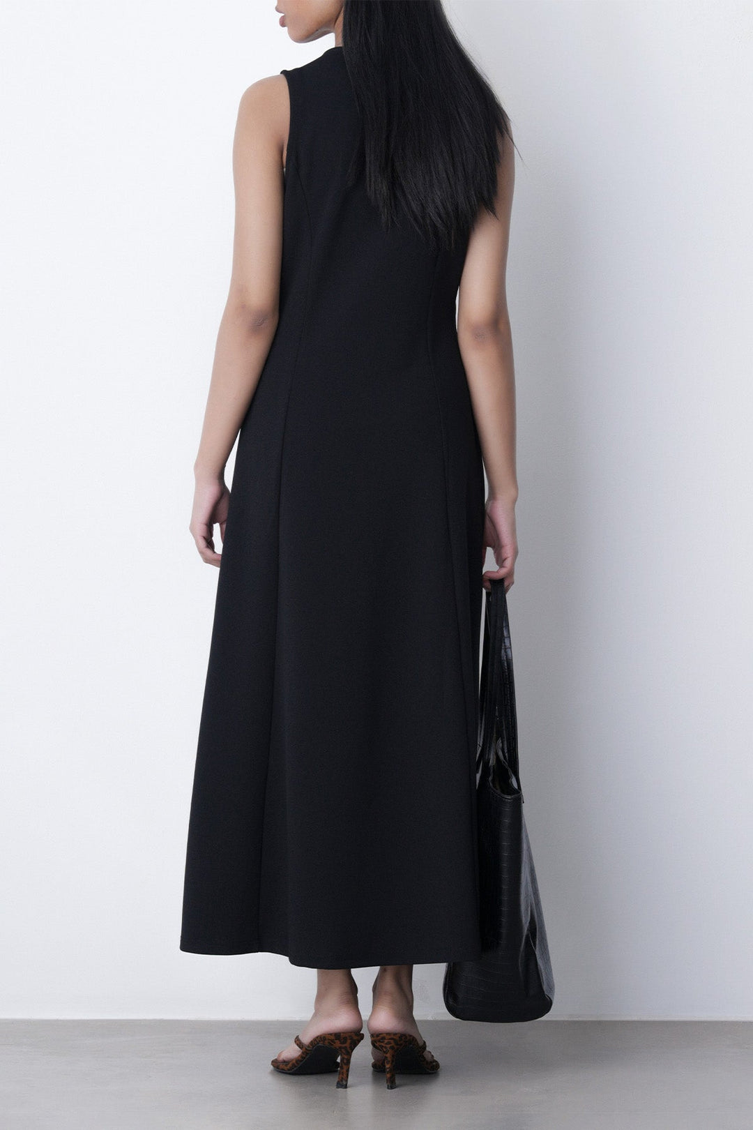 BLACK-FRONT TIE NECK DRESS