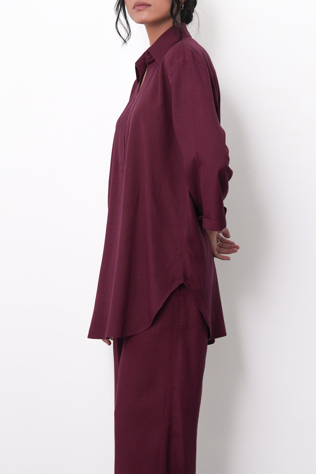 BURGUNDY-RELAXED COLLARED TOP