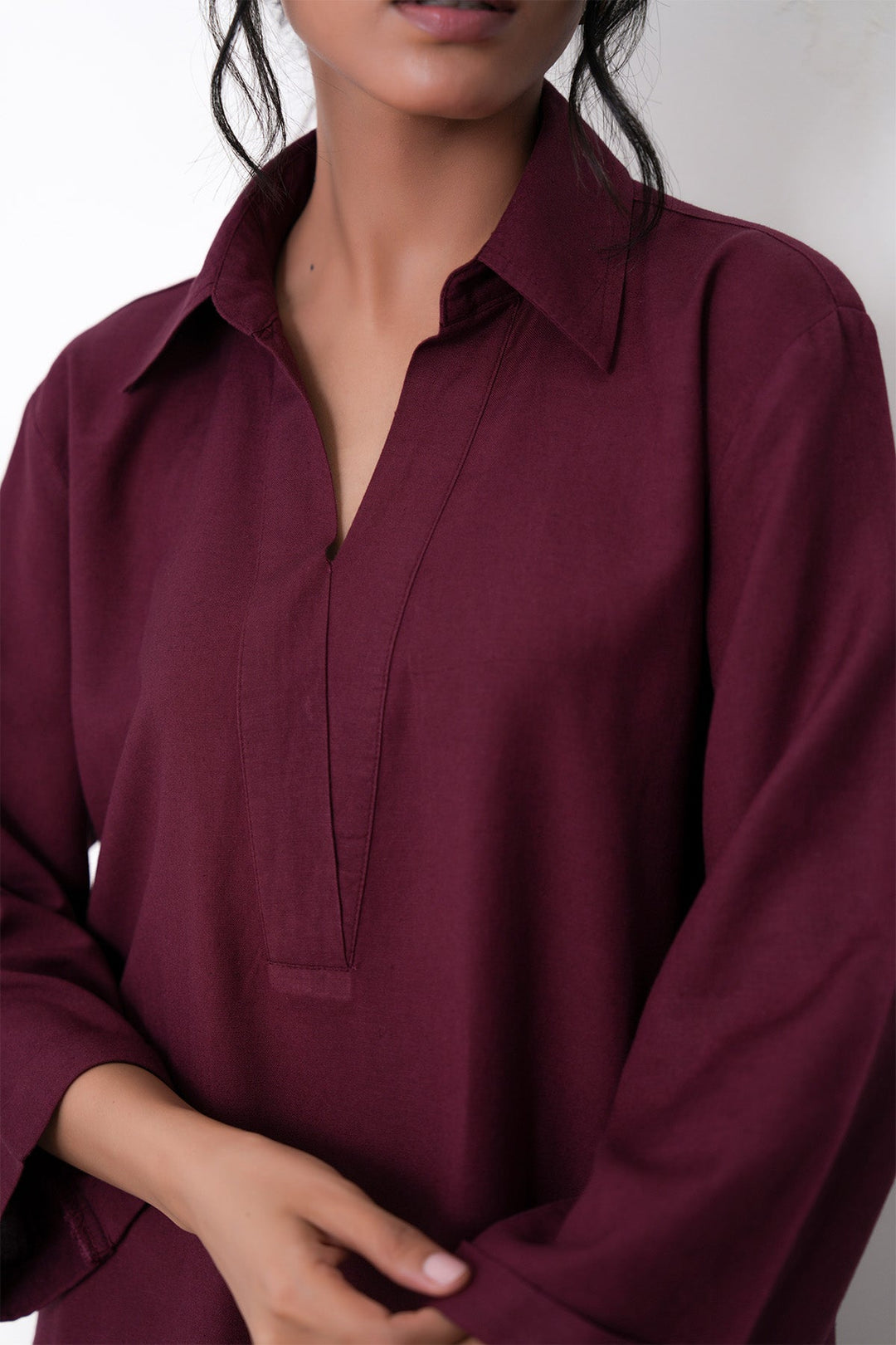BURGUNDY-RELAXED COLLARED TOP