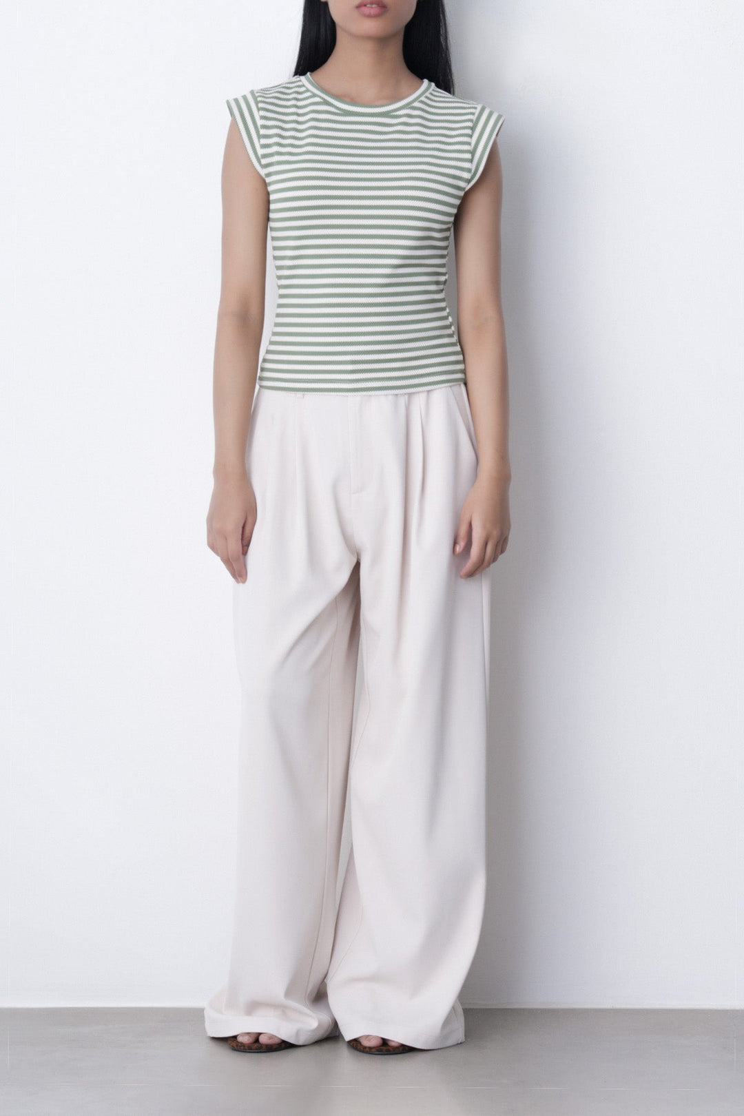 OLIVE WHITE-YARN DYED TEE