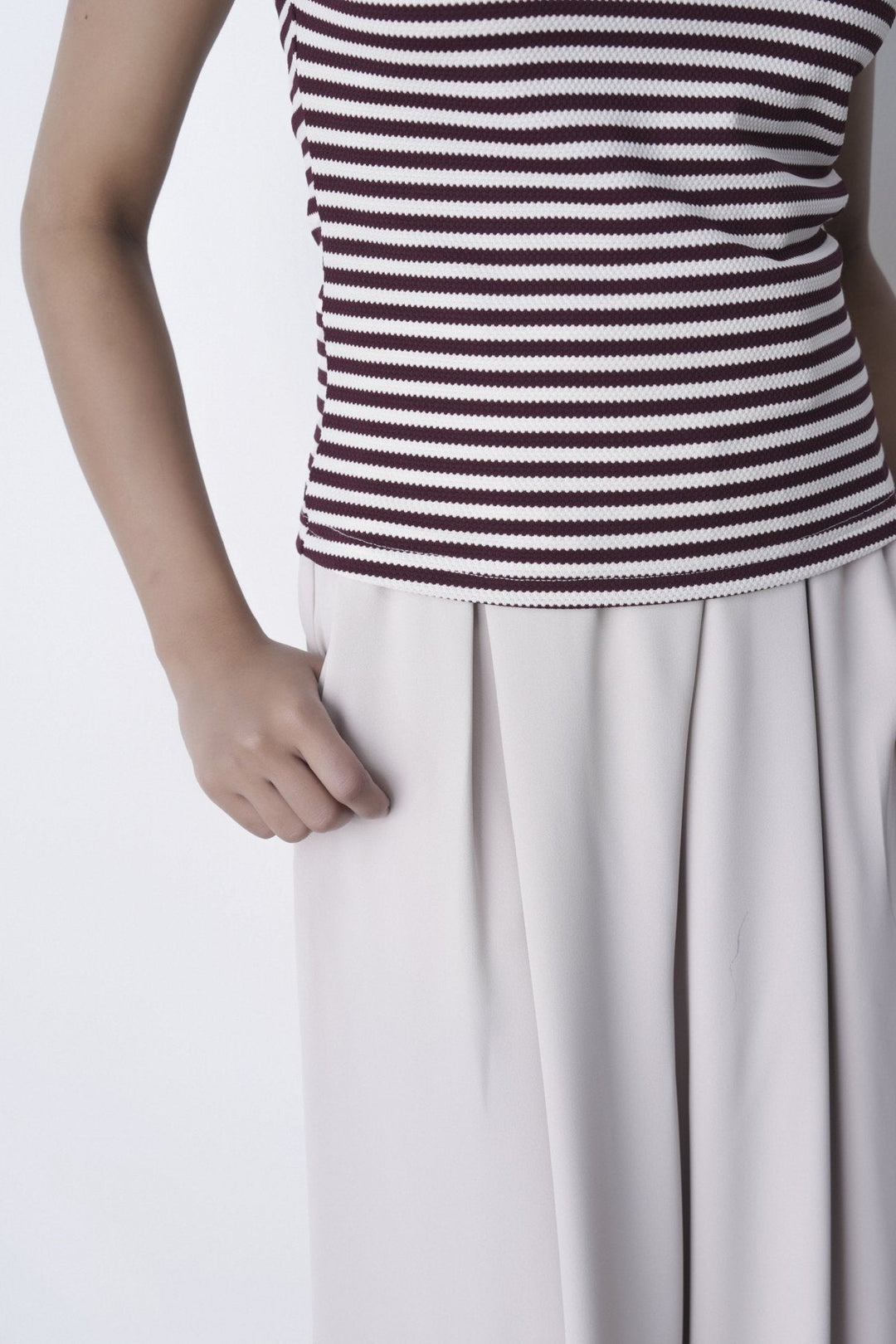 PLUM WHITE-YARN DYED TEE