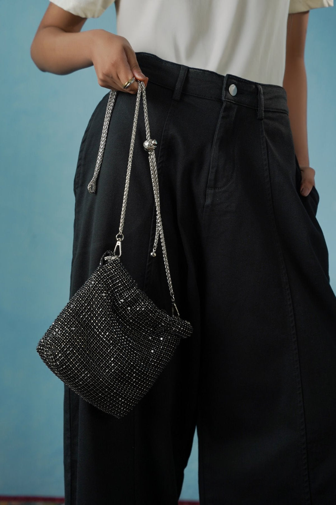 BLACK COCKTAIL PARTY CROSSBODY