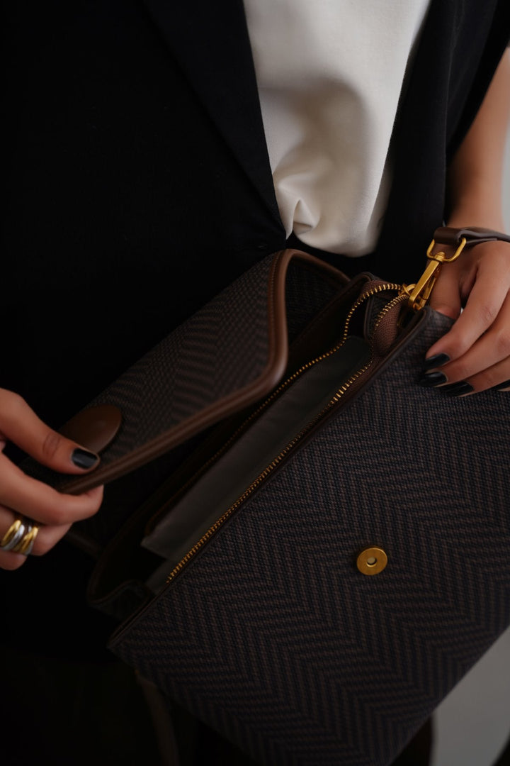 COFFEE BUTTER SHOULDER BAG