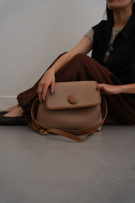 TAUPE BUTTER SHOULDER BAG