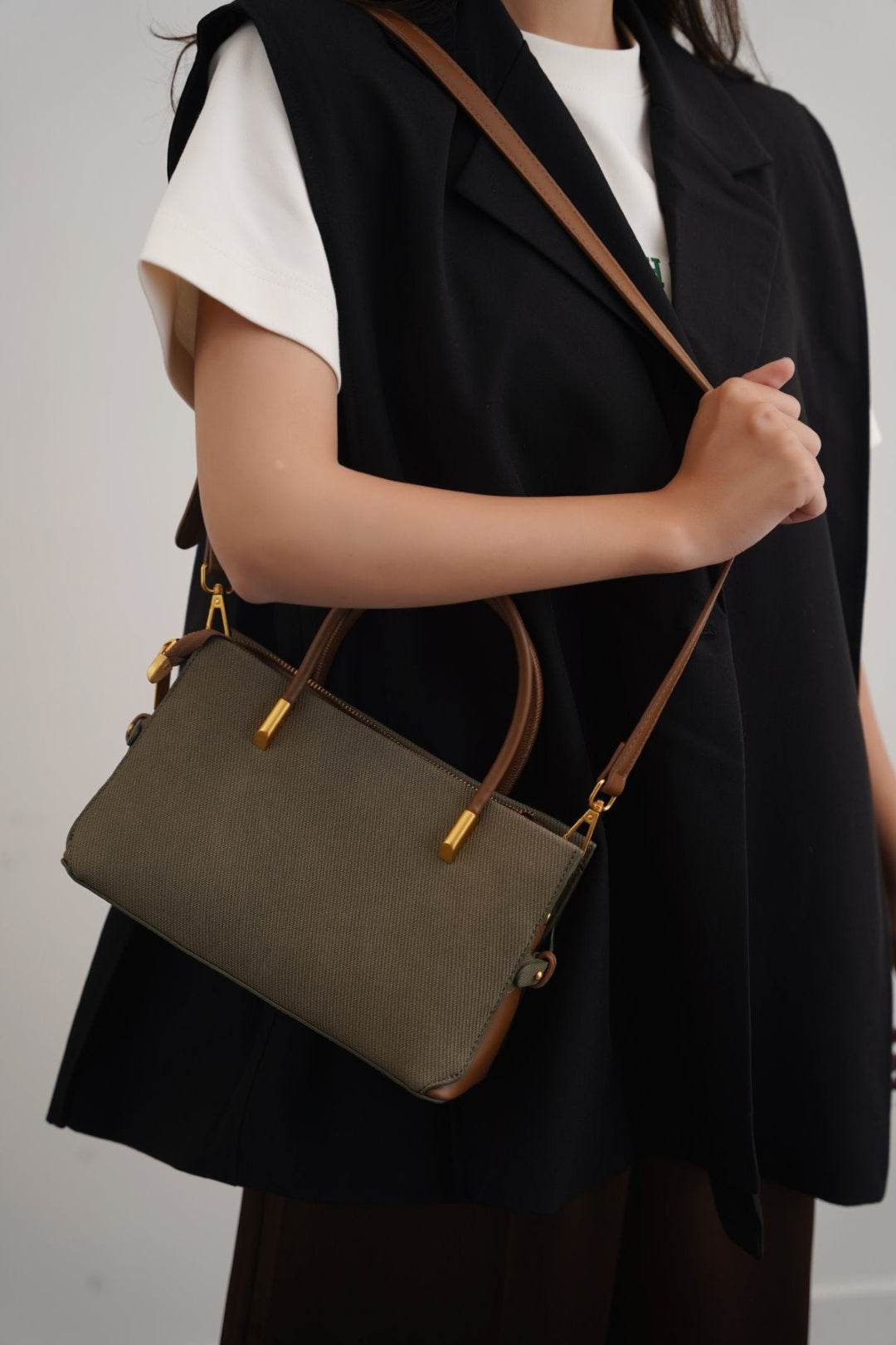 GREEN OAKLAND HANDLE BAG