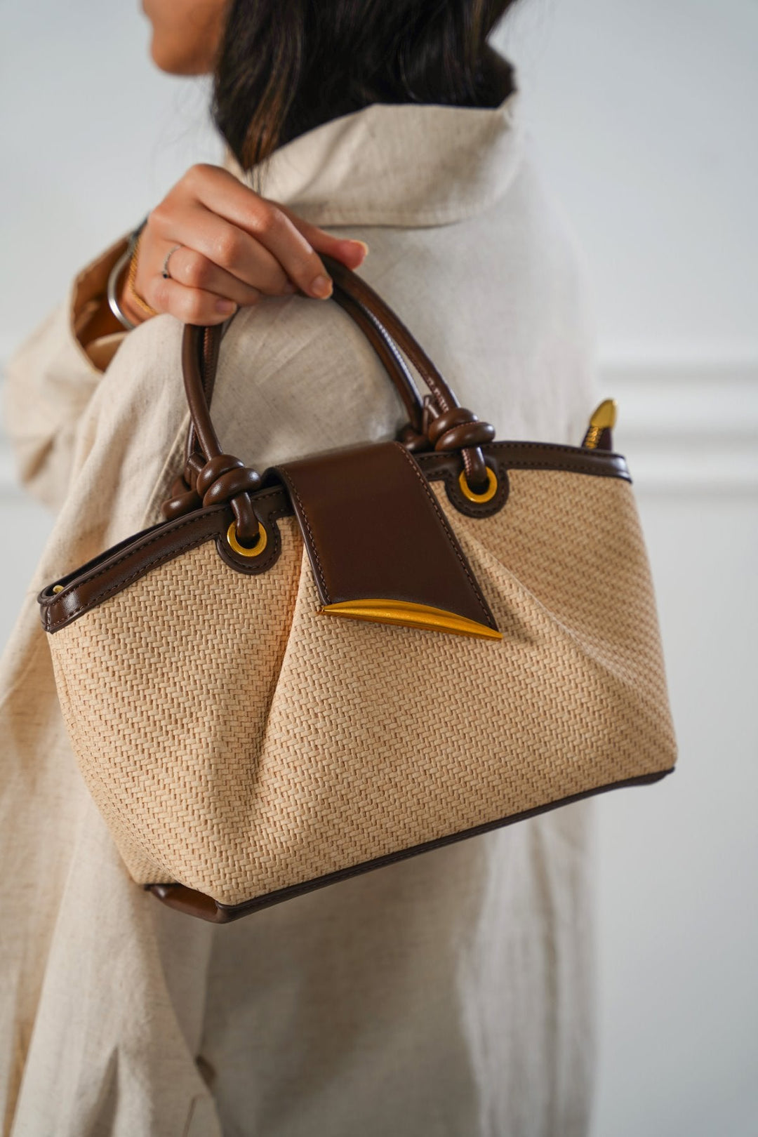 CREAM MODA TOP HANDLE BAG